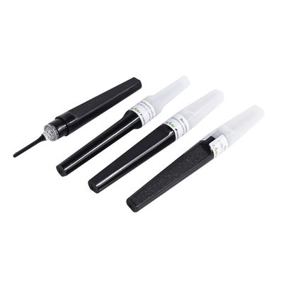 Una penetración más fácil del retroceso de la sangre de la colección del indicador negro disponible de la aguja 23G